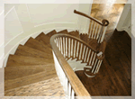 schody drewniane kręte  porecze drewniane